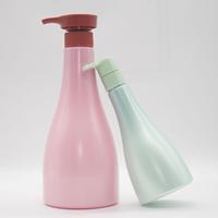 250ml 700ml Bouteille de shampooing Bouteille en plastique avec pompe pour emballage cosmétique Bouteilles de shampooing et de revitalisant