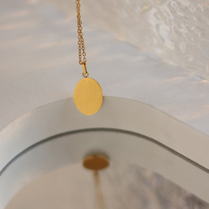 Collar <span class=keywords><strong>de</strong></span> Acero Inoxidable Chapado en Oro con Estrella <span class=keywords><strong>de</strong></span> Anís para Mujer, Estilo Ovalado con Concha Blanca, Ideal para Fiestas, Bodas y Regalos - Product Image 4