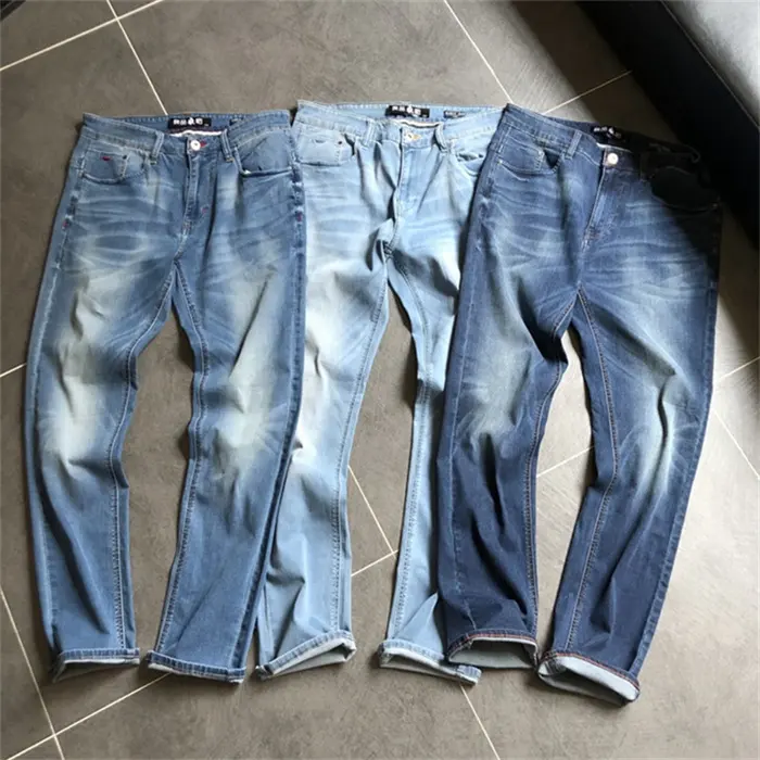 Lotti di stock primavera e l'estate jeans usati da uomo casual wild youth men jeans a vita media pantaloni per adolescenti pantaloni