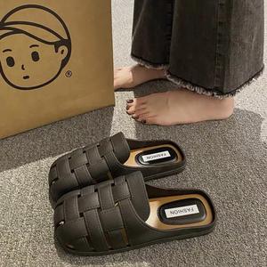 Pantuflas para Hombre y Mujer, Elegantes y Modernas para Uso en Exteriores, con Ajuste Versátil y Función Antideslizante - Product Image 2