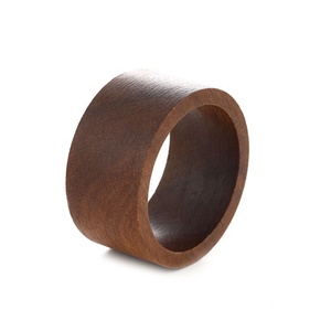 Vente en gros <span class=keywords><strong>de</strong></span> <span class=keywords><strong>ronds</strong></span> <span class=keywords><strong>de</strong></span> <span class=keywords><strong>serviette</strong></span> en <span class=keywords><strong>bois</strong></span> porte-serviettes rond maison fête table <span class=keywords><strong>de</strong></span> mariage fait à la main en <span class=keywords><strong>bois</strong></span> rond - Product Image 5