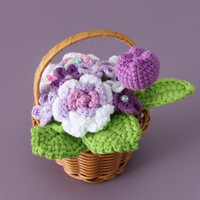 Cesta Artesanal de Crochê Floral Misto com Alça de Rattan Mini Artesanal para Decoração de Casa