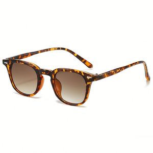 Lunettes de soleil rétro tendance personnalisées avec logo, dégradées, UV400, à rivets, carrées, pour hommes et femmes, vente en gros - Product Image 1