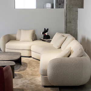 Divano Monoposto <span class=keywords><strong>Italiano</strong></span> di Design Creativo ad Arco Curvo Imbottito in Spugna Rivestito in Tessuto per Soggiorno Saint-Germain Grande Dimensione - Product Image 1