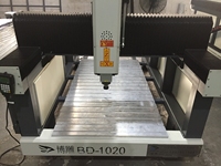 Máquina de grabado CNC de 3 ejes de alta resistencia Syntec/RichAuto para espuma, EPS/EVA/PVC/madera/acrílico, para la fabricación de moldes y accesorios de exhibición