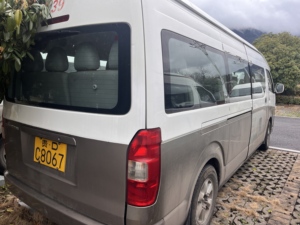 Autobús Hiace Usado de 16 Plazas con Motor Trasero, Volante a la Izquierda, Diésel, Manual, China Golden Cup - Product Image 2