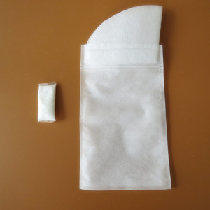 Agente Solidificador SAP en Sobres, Poliacrilato de Sodio en Bolsa para Bolsas de Orina Médicas y Recipientes para Vómito - Product Image 1