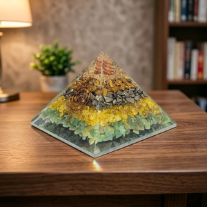 Pyramide en cristal d'orgone faite à la main avec incrustation de pierres précieuses, décoration chakra, ornement spirituel pour la maison - Product Image 2
