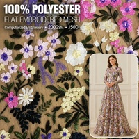 Tissu en polyester à broderie plate, tricoté chaîne, tulle à broderie florale informatisée pour robe de mariée et costume de scène