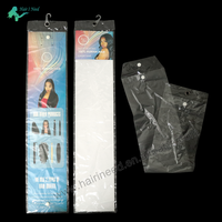 Sacs d'emballage transparents personnalisés avec logo pour extensions de cheveux, pour paquets de tresses, avec carte en papier personnalisée et accroche.