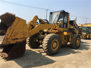 Chargeuse frontale Komatsu WA350 d'occasion fiable, modèle 2020, moteur CAT, capacité de charge nominale de 15 tonnes, direction flexible pour la manutention des matériaux - Product Image 3