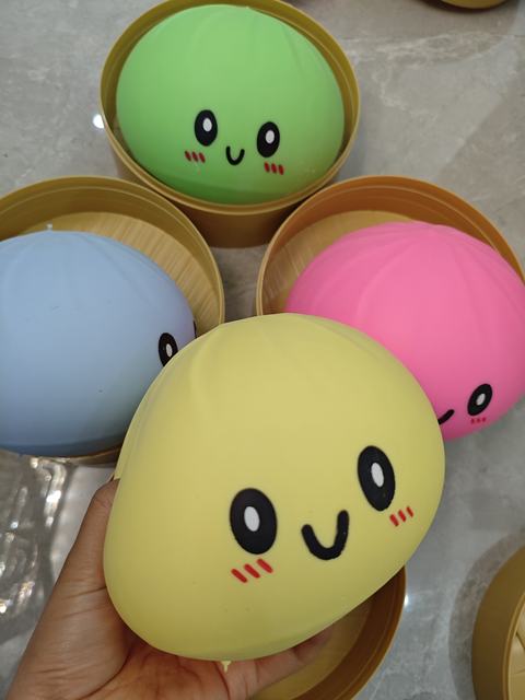 Large Jumbo Glow in the Dark Dumpling Squishy Toy With Glitter Mystery Relax Squeeze Plaything Squishy Dumpling Toy