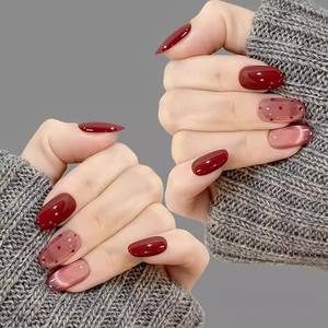 <span class=keywords><strong>Faux</strong></span> <span class=keywords><strong>ongles</strong></span> courts en amande à couverture complète, design feuille <span class=keywords><strong>d</strong></span>'<span class=keywords><strong>or</strong></span> et perles, vente en gros <span class=keywords><strong>d</strong></span>'usine - Product Image 6