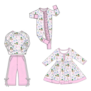 Robe barboteuse personnalisée pour bébés filles, imprimé fleurs et nœuds, collection fêtes, vente en gros, assortie, mignonne, en coton biologique, prix d'usine boutique - Product Image 3