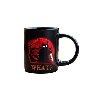 Taza con Diseño de Gato Negro Temática de Halloween de Agosto, Estilo Moderno Minimalista, Resistente a Altas Temperaturas, Apta para Microondas, con Asa, Regalo de Cumpleaños - Product Image 5