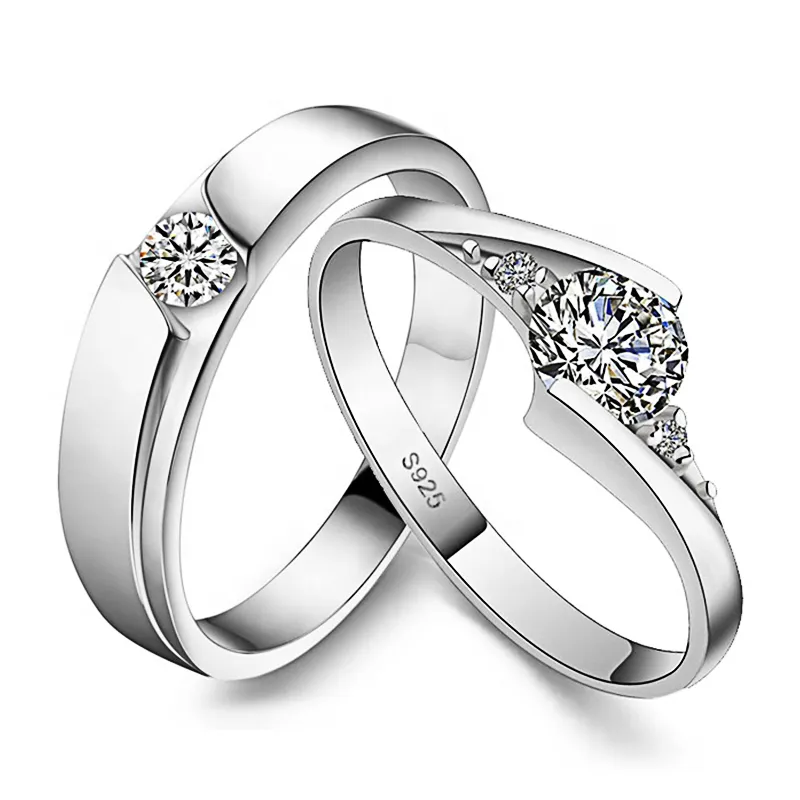 थोक सफेद सोने शादी की सगाई के छल्ले 925 स्टर्लिंग चांदी घन Zirconia जोड़ी अंगूठी पुरुषों महिलाओं के लिए सेट