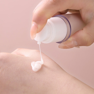 Clear Lotion <b>Dispenser</b> <b>Bottle</b> With Vacuum Seal Cap 100Ml For Toner Sample Vial - Product Image 3