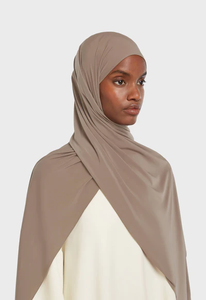 新着リキッドジャージーヒジャブ良いステッチングロール裾赤ちゃんニートステッチ非透明で、イスラム教徒の女性のための微妙なシャイン - Product Image 3