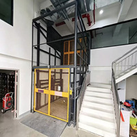 Plateforme élévatrice murale hydraulique à rail de guidage, capacité 300 kg - 2 tonnes, hauteur de levage 3,5 m - 15 m, alimentation CA, en acier, état neuf, pour usage agricole