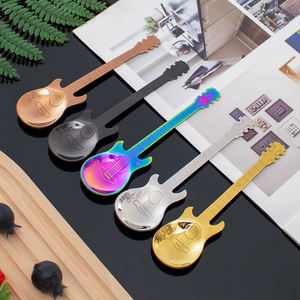 Maßgefertigter Gitarrenförmiger Löffel aus Edelstahl Metall-Mischlöffel für Kaffee und Tee für Musikbars - Product Image 3