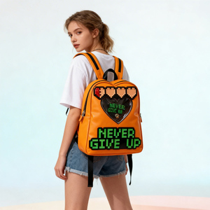 Sac à dos en cuir PU orange sur le thème des jeux rétro, personnalisé avec un cœur de pixel, pour les joueurs - Product Image 4