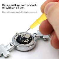 1 lot de 4 Tailles Différentes Burette Stylo Aiguille Avec 1 Tasse D'huile Pour Horloger Montres Horloges Réparation