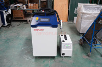 Soudeuse laser à fibre portable exportée 1500W-3000W 3-en-1 (soudage/découpe/nettoyage) Utilisation industrielle refroidie à l'eau Garantie de 3 ans