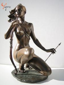 Estatuas desnudas femeninas sexys de diseño personalizado en bronce, latón hermosa escultura de guerrera femenina desnuda arte Metal artesanías de tamaño real - Product Image 2