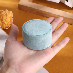 Manufacturer Wholesale High-end Velvet Lids and Bases <b>Rings</b> <b>Box</b> Portable Oval Jewelry Storage <b>Box</b> for Jewelry Gift Packaging - Product Image 3