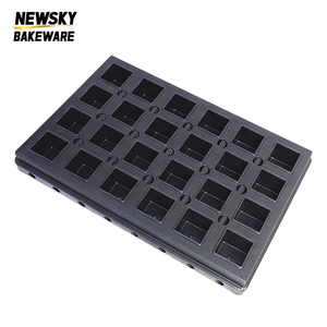 24 Uit Één Stuk Vormende Vorm Broodbakje Commerciële Industriële Bakkerij Gealuminiseerd Staal Min Vierkante Broodbakvorm - Product Image 1