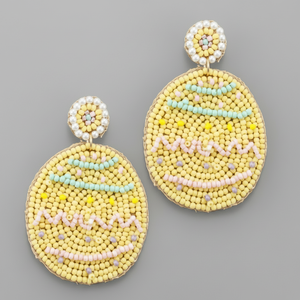 Bijoux de déclaration de broderie ethnique fabriqués à la main point de croix et couture - Product Image 1