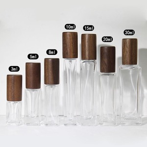 <span class=keywords><strong>Bouteille</strong></span> <span class=keywords><strong>en</strong></span> verre de parfum <span class=keywords><strong>en</strong></span> <span class=keywords><strong>bois</strong></span> Senior 3ML-30ML <span class=keywords><strong>Range</strong></span> Elegant Spray Bottle - Product Image 1