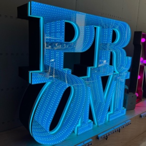 Huruf LED Marquee 3D Infinity Layer 4FT Warna-Warni dengan Tepi Cermin, Latar Belakang <span class=keywords><strong>Prom</strong></span>, Huruf Besar Bercahaya untuk Dekorasi Pesta dan Acara - Product Image 1