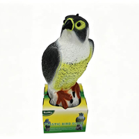 Répulsif anti-oiseaux en plastique en forme de faucon, résistant aux intempéries, pour le jardin, la ferme et la gestion des oiseaux sur les toits