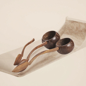 Cuillère de douche artisanale Guansen en noix de coco, biodégradable, design Art Déco naturel, en métal et cristal, motif végétal - Product Image 3