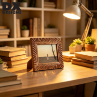 Cadre photo en bois naturel DX Designs 4x6 5x7 8x10 pouces, sculpté à la main, à rayures radiales, pour bureau ou mur