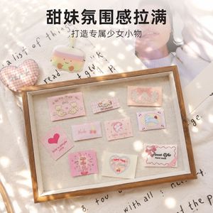 Lazos de Corazón de Dibujos Animados, Accesorios para Bolsos DIY, Alfileres de Hierro Niquelado para Ropa y Decoraciones Artesanales - Product Image 1