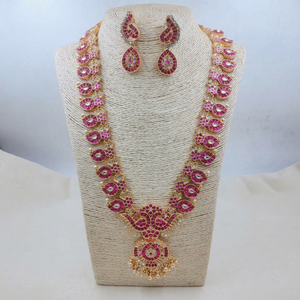Conjunto Elegante de Alta Calidad en Latón Chapado en Oro con Circonitas, Collar/Aretes/Anillo, Último Diseño para Bodas, Compromisos y Fiestas - Product Image 1