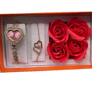 Nuevo Lanzamiento 2026: Reloj de Cuarzo para Mujer con Correa de Diamantes en Forma de Corazón y Esfera Pequeña - Product Image 5