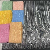 Tissu en dentelle blanc 100 % polyester, écologique, respirant, à motif floral, brodé de perles, pour robe de mariée, de soirée ou pour la confection de sacs