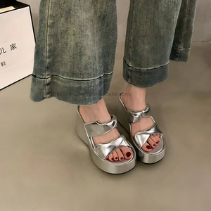 Silver Wedge High-grade Slippers Women's Summer Wear High-rise Thick Bottom <b>Small</b> Non-slip Beach - Product Image 4