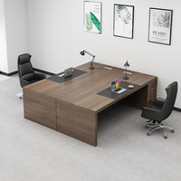 Ensemble de mobilier de bureau de direction de luxe avec bureau moderne spacieux, chaise ergonomique, postes de travail d'entreprise, bureaux à domicile