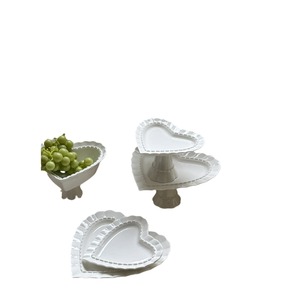 Wholesale Heart-Shape Embossed High-Footed Fruit Bowl Elegant Living Room Ornament Tray for Candy Dessert Dinnerware <b>Sets</b> - Product Image 6