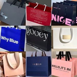 Bolsas de Papel de Regalo de Lujo con Logotipo Impreso Personalizado al por Mayor, Bolsas de Papel para Compras en Tiendas y Boutiques - Product Image 5