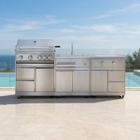 Îlot de cuisine extérieure haut de gamme en acier inoxydable 304 avec barbecue à gaz 5 brûleurs, évier et armoire pour cour de villa