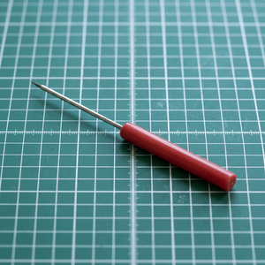 Aiguille à coudre DK-673 pour tailleurs |   Aiguille à coudre en plastique avec pointe métallique pour travaux manuels et couture - Product Image 3