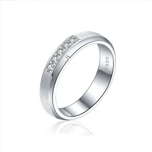 Bagues de fiançailles et de mariage de luxe pour femmes, style hip-hop, en argent sterling 925 plaqué rhodium, avec zircon, certifiées CMA - Product Image 1