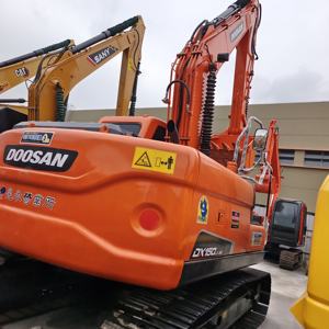 Excavatrice d'occasion Doosan Dx150 en bon état de fonctionnement, prix bas, 15 tonnes, boîte de vitesses hydraulique, modèle 2018, pompe hydraulique, moteur - Product Image 1
