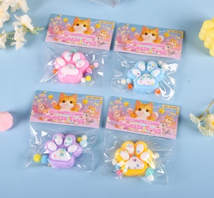 Jouets Squishy Patte de Chat, Balle Sensorielle Anti-Stress Douce pour Adultes et Enfants, Jouets Squishy Nouveauté Patte de Chat - Product Image 1