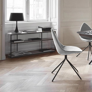 Chaise moderne en forme de larme, cuir marron, pieds en métal noir, chaise de salle à manger - Product Image 2